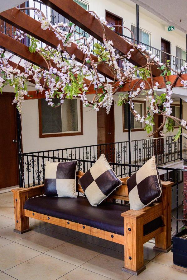 Hotel Acuario En Ocotlan Dış mekan fotoğraf